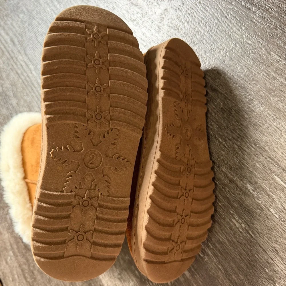 Unbranded Winter Boots Girls Size 2 Chestnut Brown Faux Fur Trim Toggle Suede